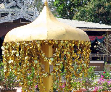 Touristic attractions of Thailand : Wat Phra That Doi Kong Mu, Mae Hong Son