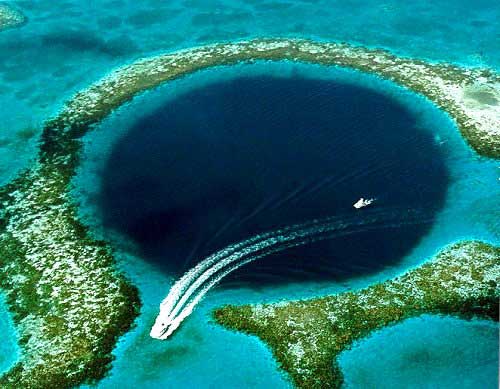 Attraits touristiques au Belize : Great Blue Hole