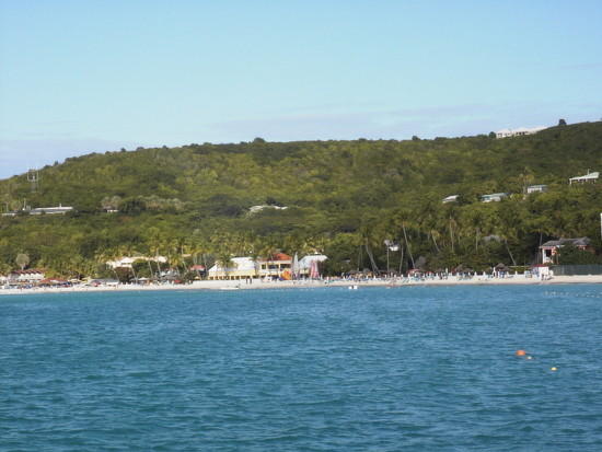 Attraits touristiques à Antigua et Barbuda : Dickinson Bay