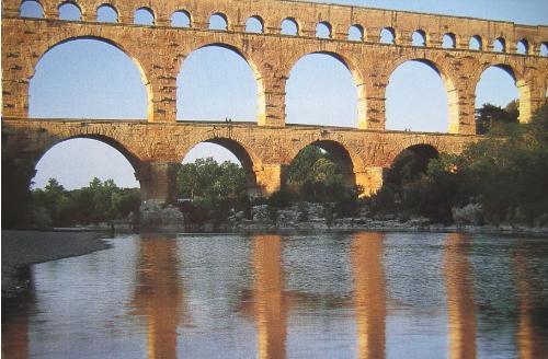 Touristic attractions of Mediterranean : Pont du Gard, Nimes