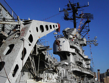 Touristic attractions of New York : Intrepid Air and Sea Museum